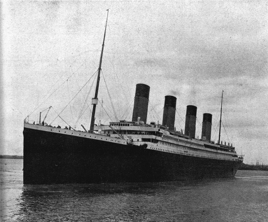Photo ill-famous British steamer Titanic